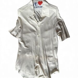 Versace men’s White Button-Up short sleeve Shirt PTP is approx. 19.5” w/ stretch